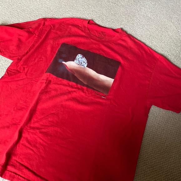 Tshirt. - Picture 1 of 4